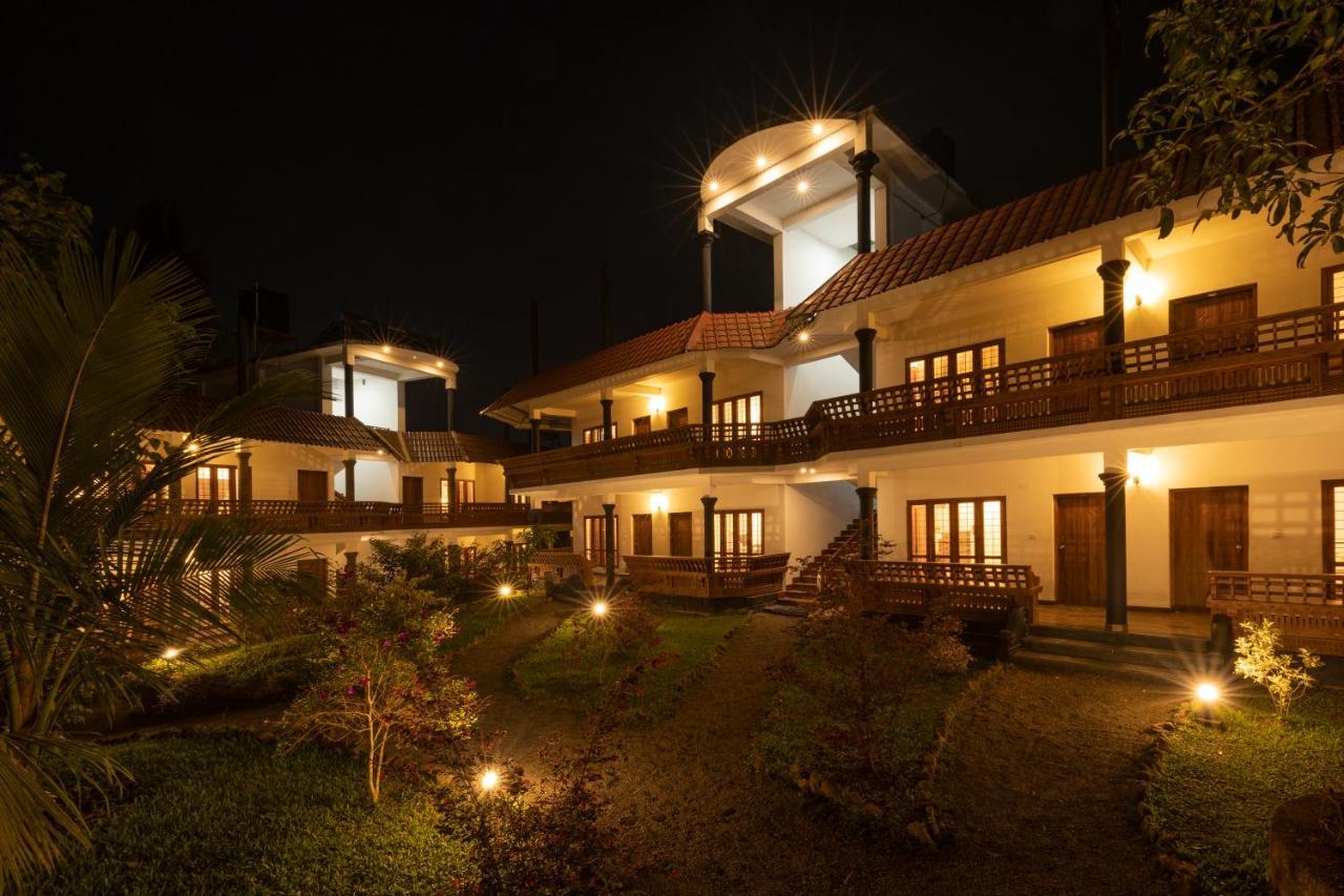 Avadale Thekkady - Stag Groups Not Allowed Exterior foto